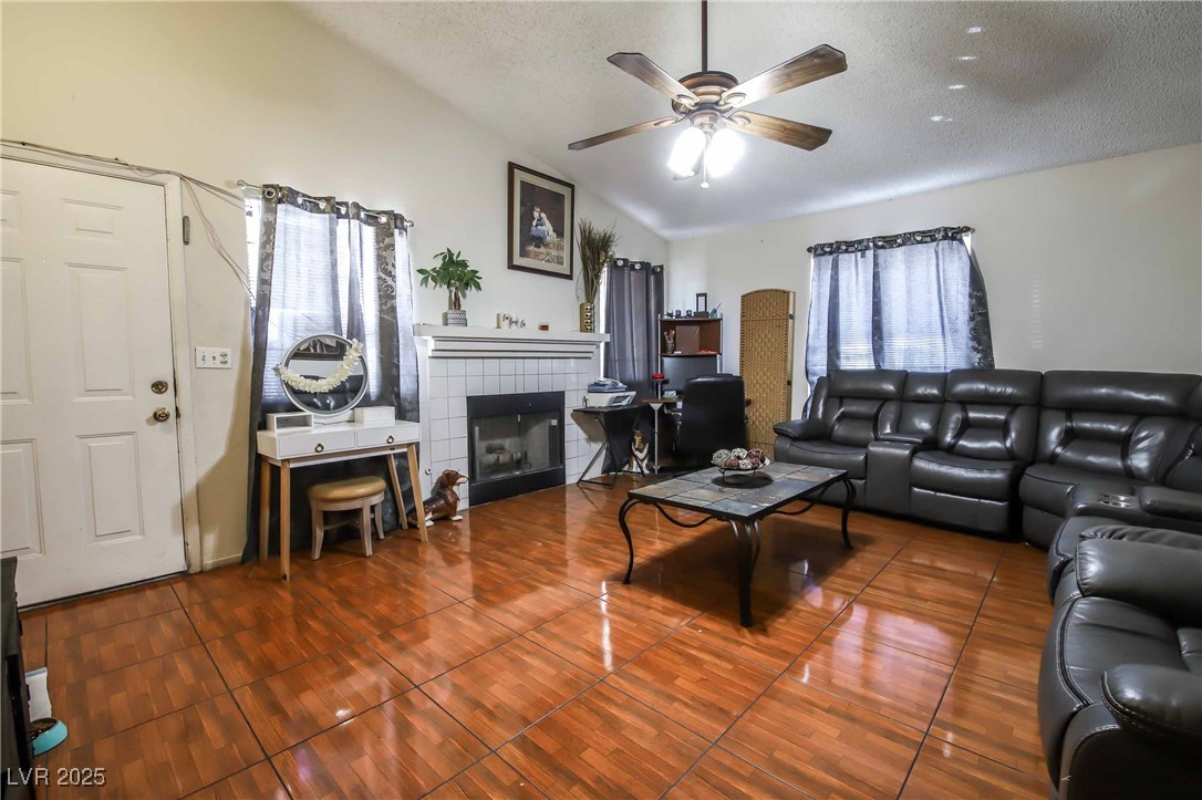 3726 Glow Drive Las Vegas NV 89115