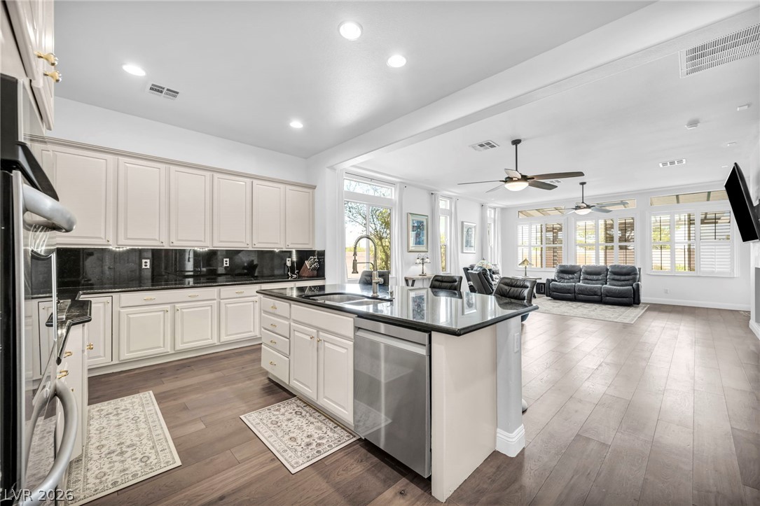 7850 Carolyn Lee Street Las Vegas NV 89131