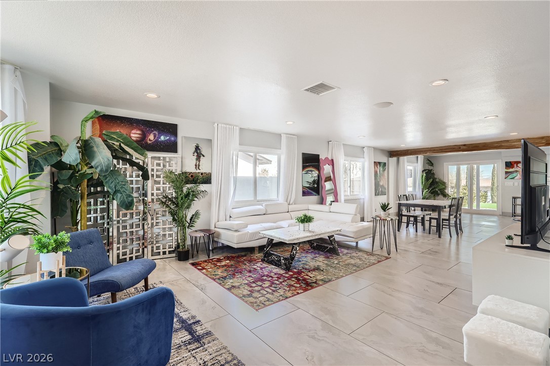2890 Belcastro Street Las Vegas NV 89117