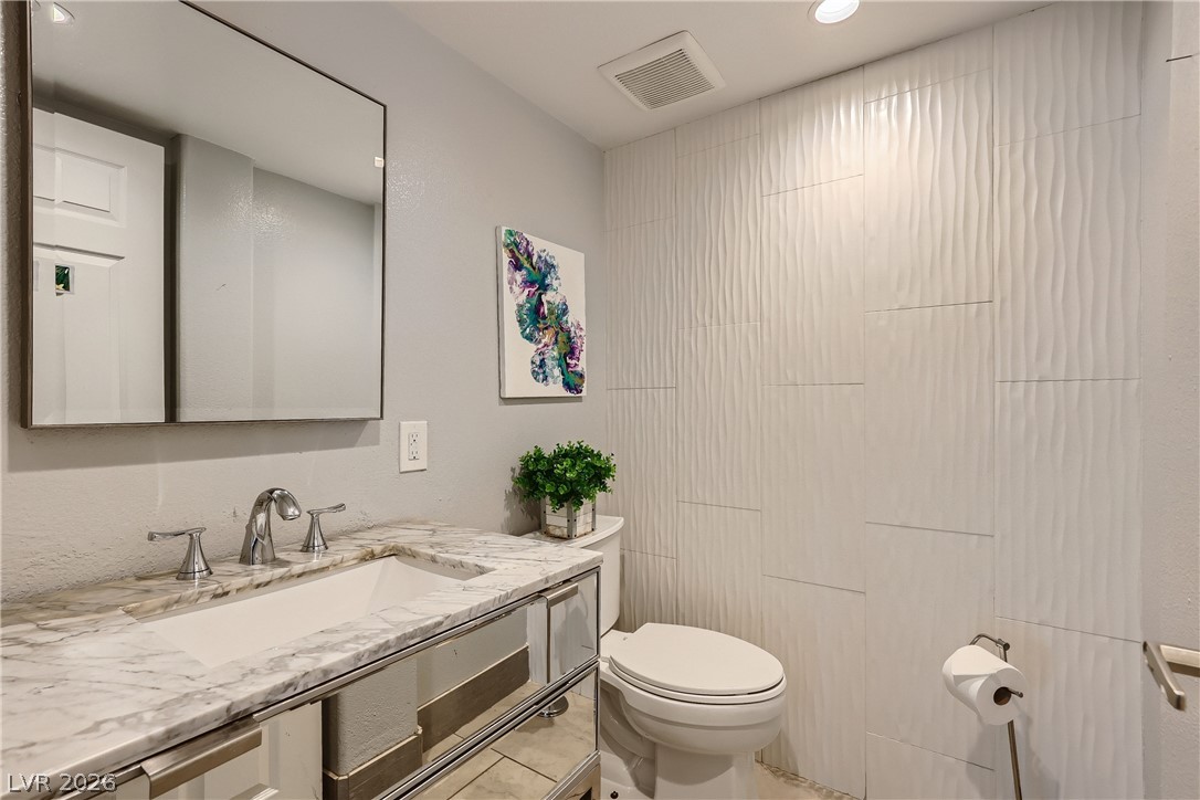 2890 Belcastro Street Las Vegas NV 89117