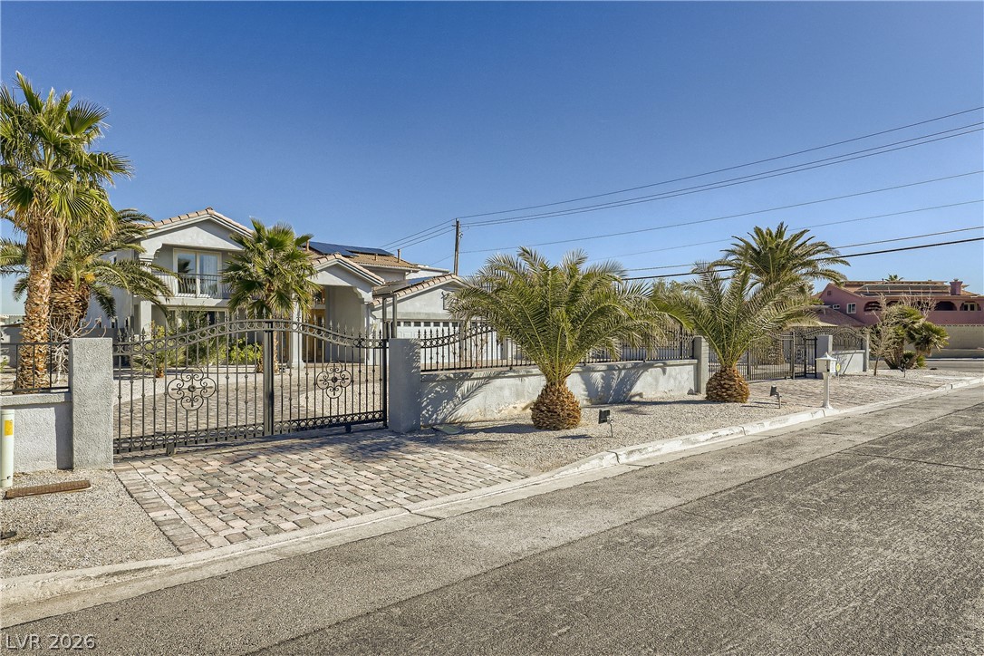 2890 Belcastro Street Las Vegas NV 89117