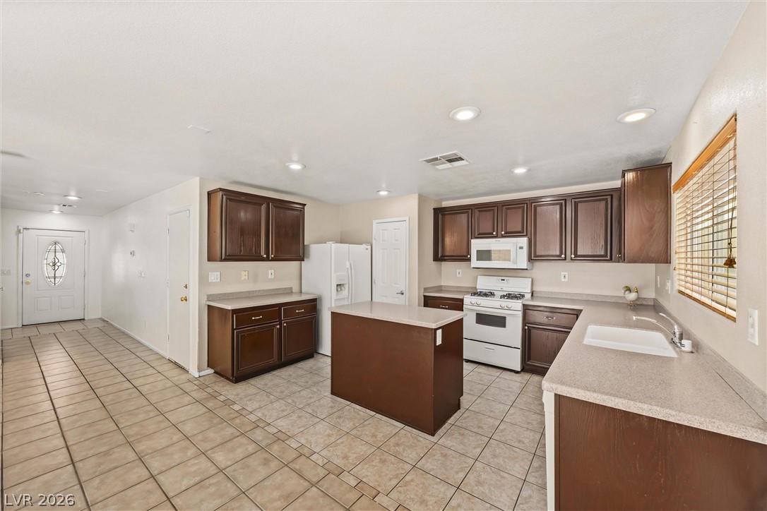 1194 Golden Apple Street Las Vegas NV 89142