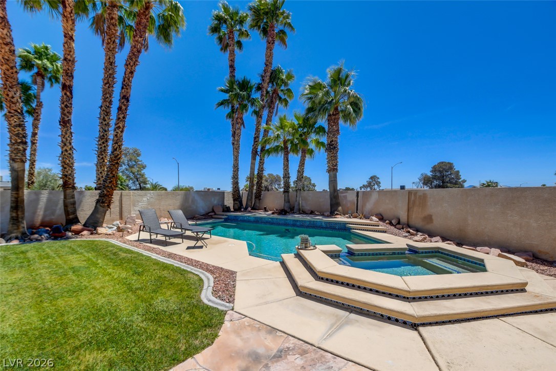 7365 Tamarind Avenue Las Vegas NV 89147