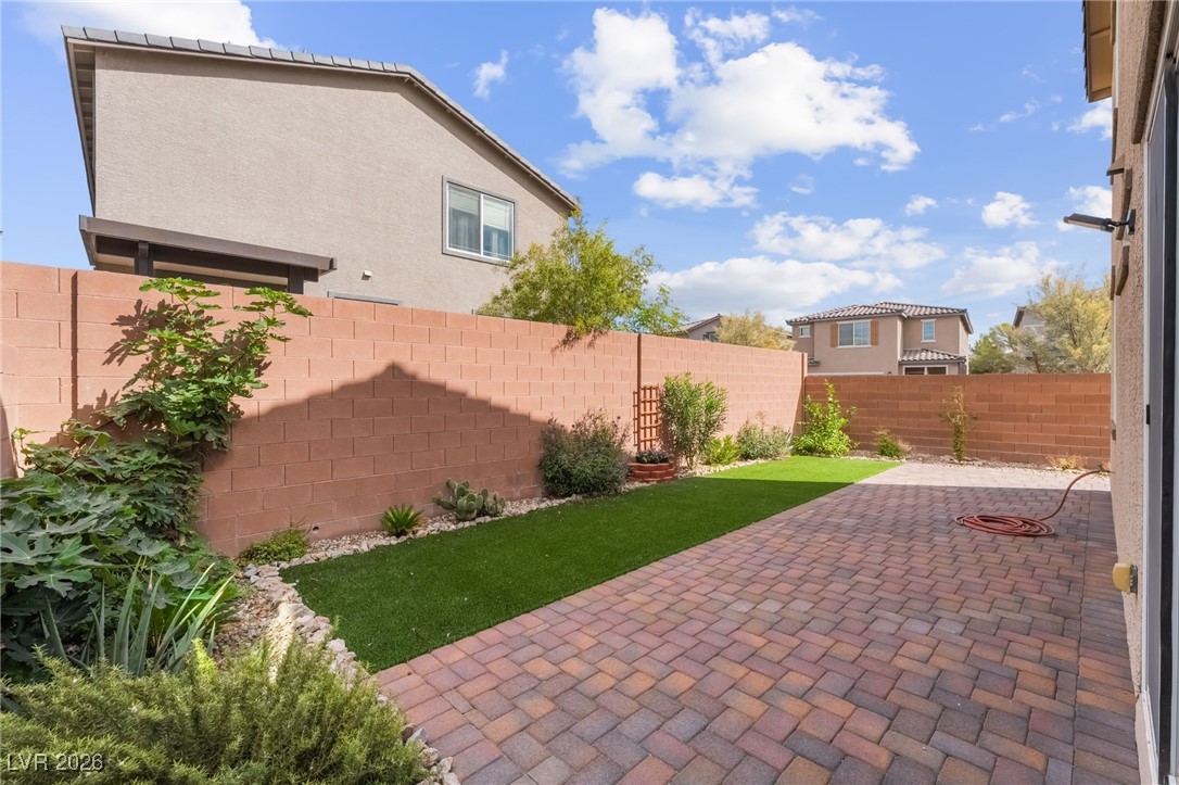 6046 Castle Gardens Avenue Las Vegas NV 89130