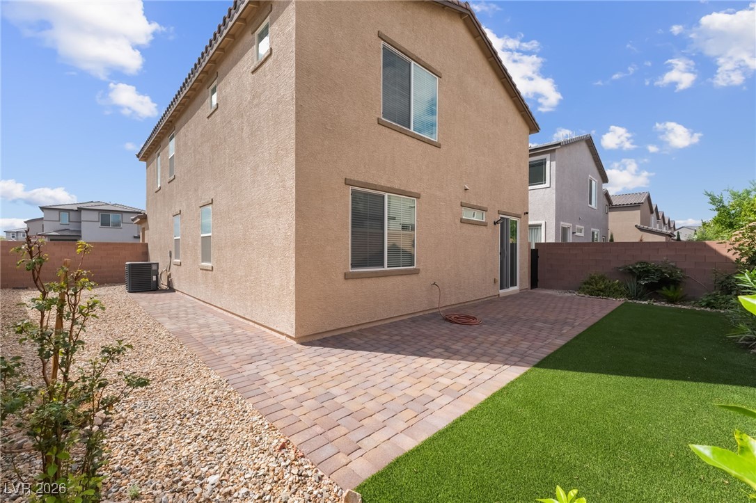 6046 Castle Gardens Avenue Las Vegas NV 89130