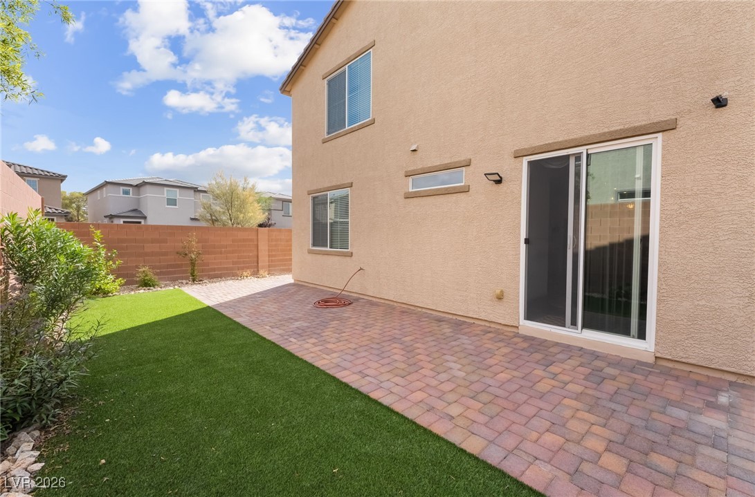 6046 Castle Gardens Avenue Las Vegas NV 89130