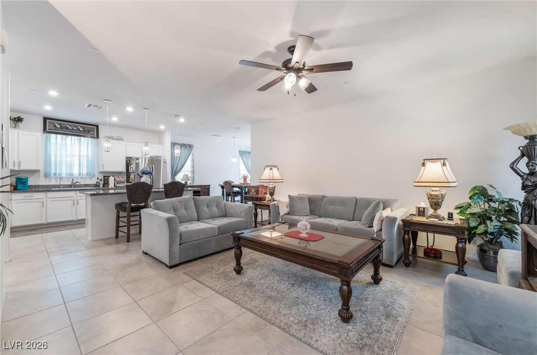 6046 Castle Gardens Avenue Las Vegas NV 89130