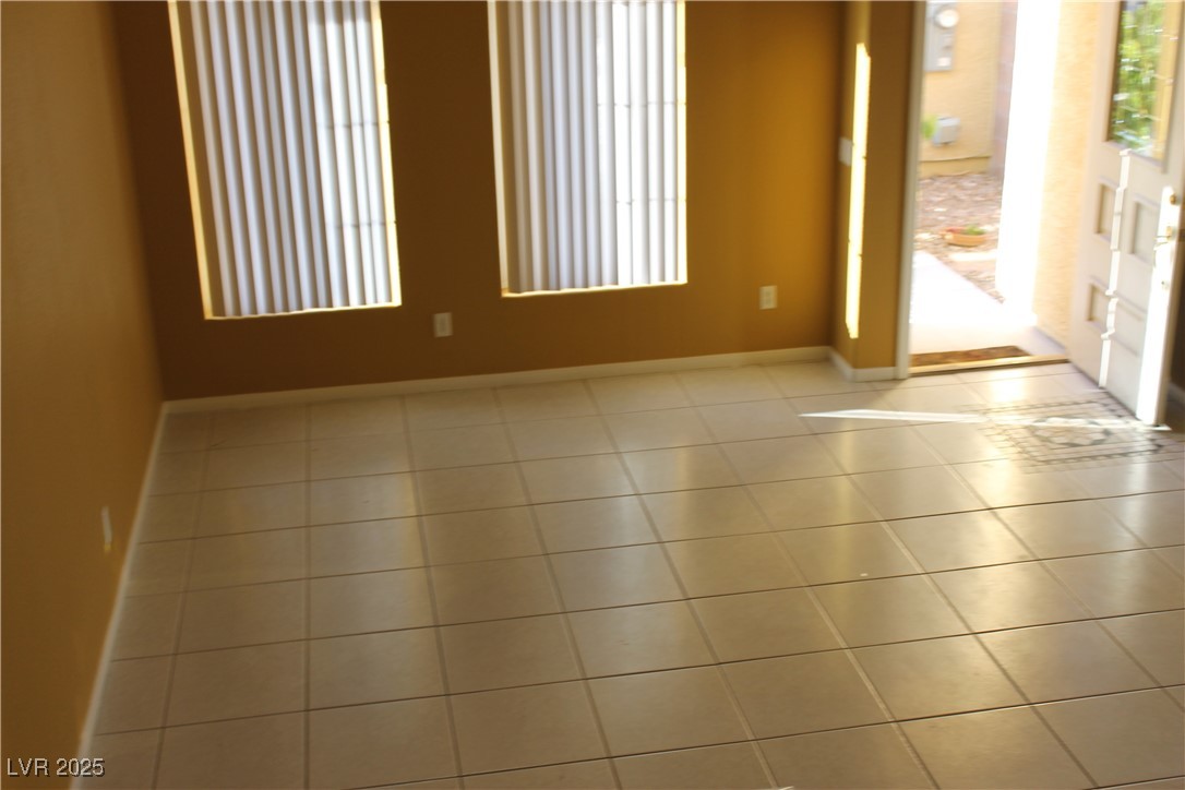 8003 Retriever Avenue Las Vegas NV 89147