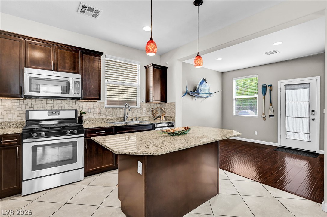 10944 Parslow Street Las Vegas NV 89179