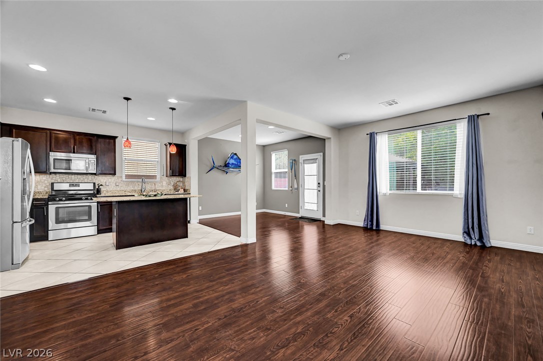 10944 Parslow Street Las Vegas NV 89179