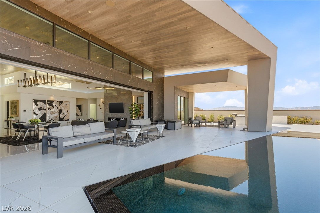 4 Chisel Crest Court Henderson NV 89012