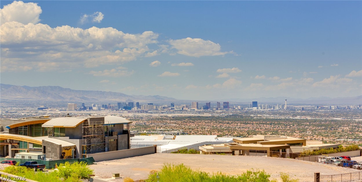 4 Chisel Crest Court Henderson NV 89012