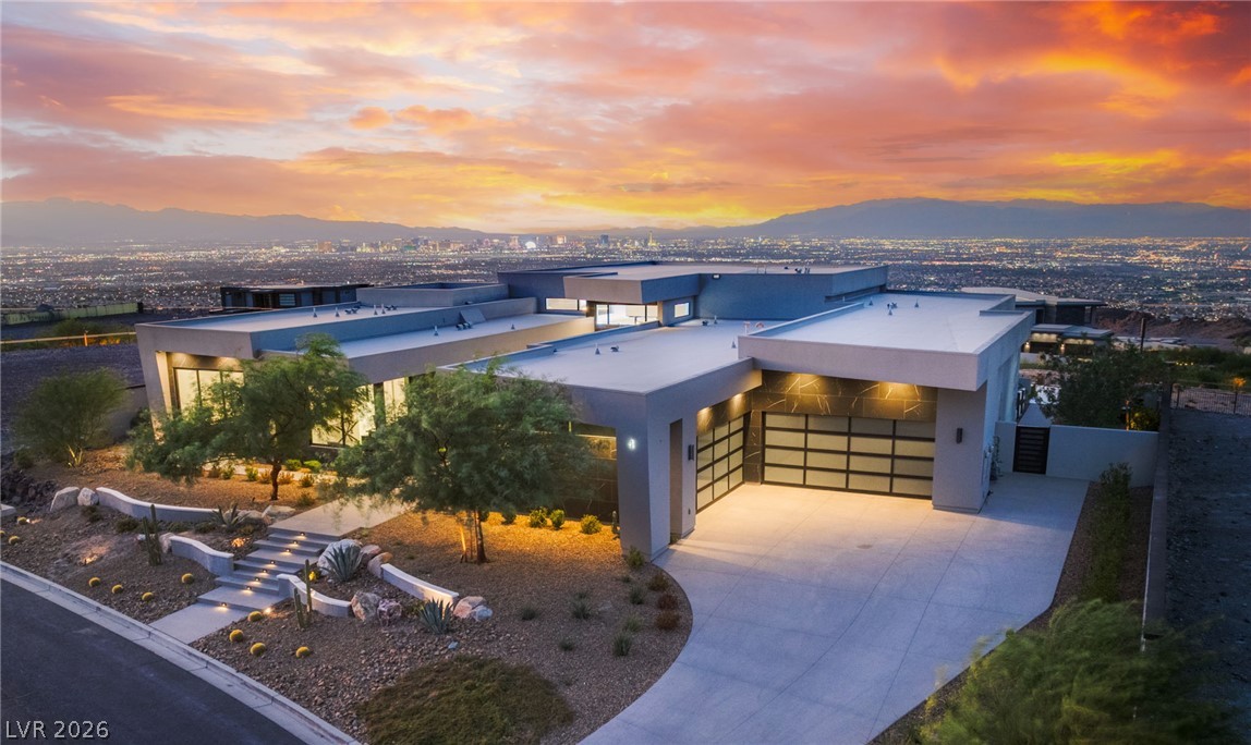 4 Chisel Crest Court Henderson NV 89012