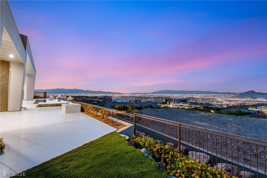 4 Chisel Crest Court Henderson NV 89012