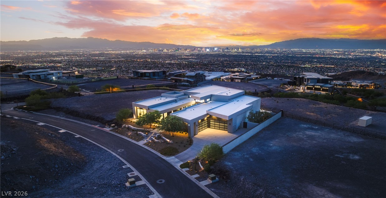 4 Chisel Crest Court Henderson NV 89012
