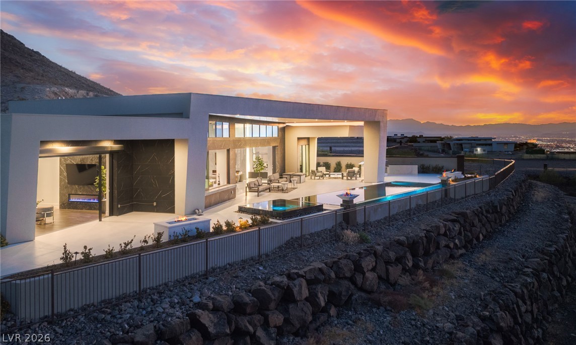 4 Chisel Crest Court Henderson NV 89012