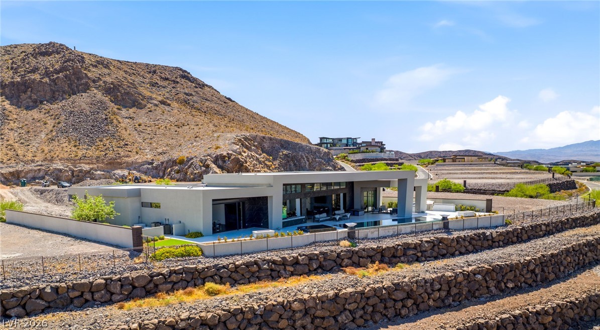 4 Chisel Crest Court Henderson NV 89012
