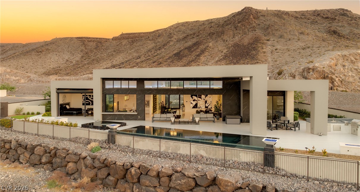 4 Chisel Crest Court Henderson NV 89012