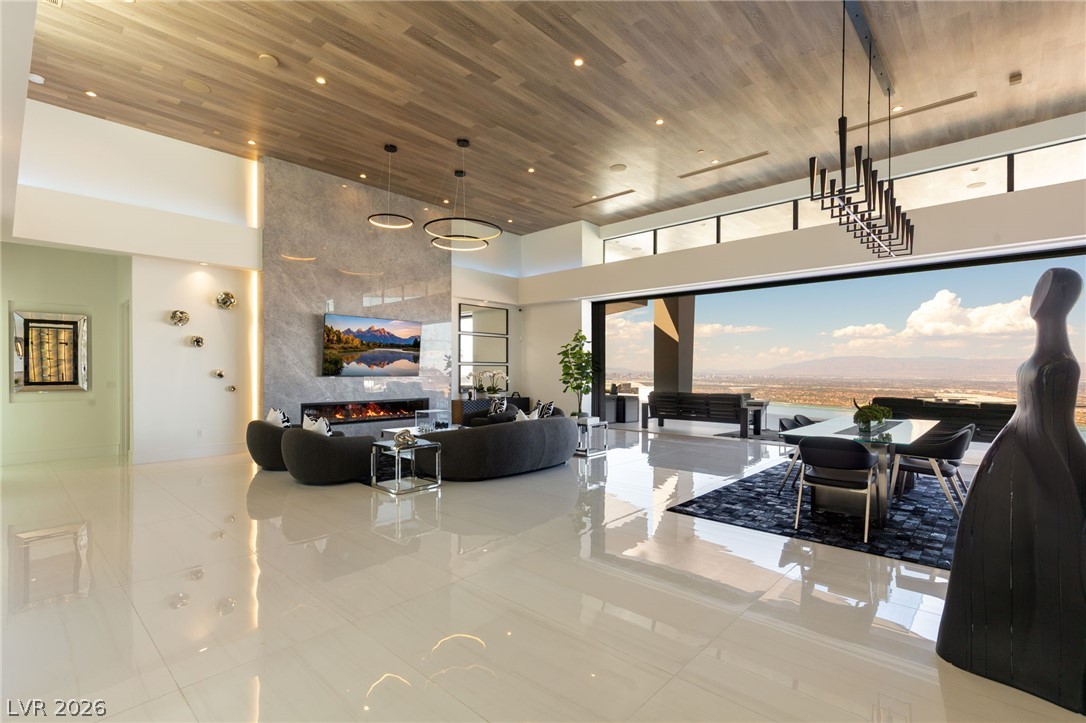4 Chisel Crest Court Henderson NV 89012