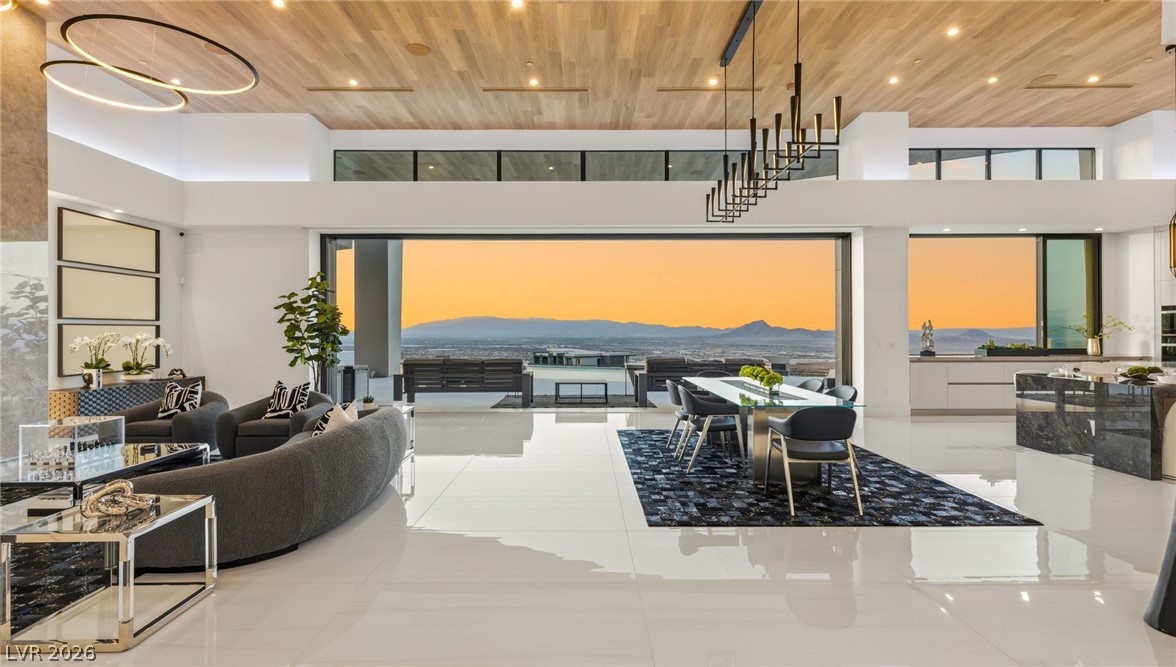 4 Chisel Crest Court Henderson NV 89012