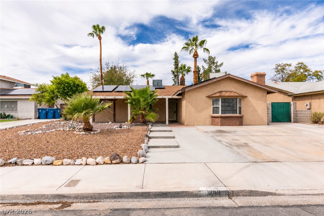 1808 Feather Way Las Vegas NV 89108