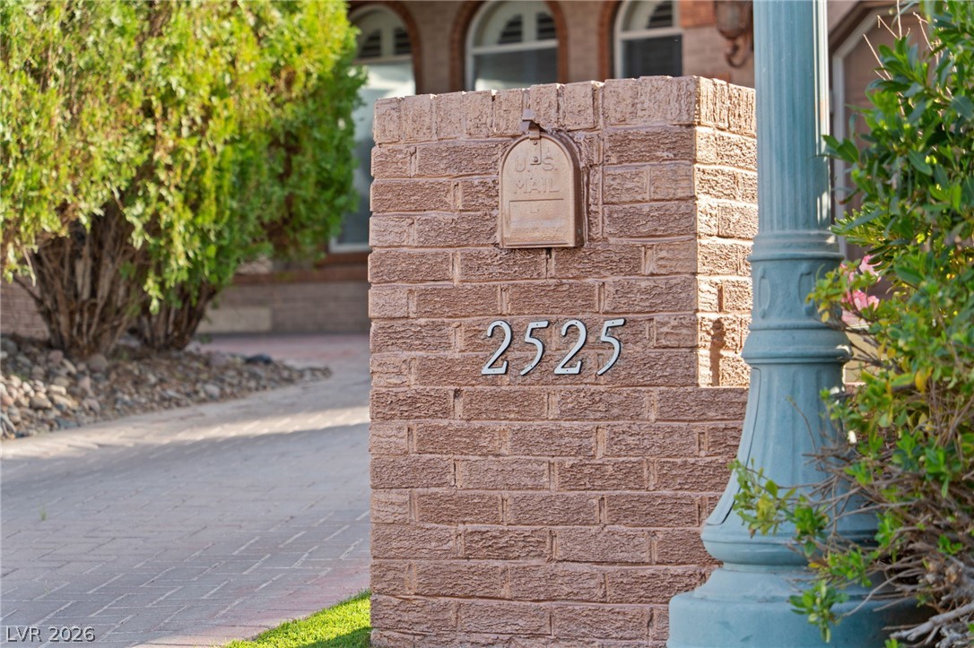 2525 Driftwood Drive Las Vegas NV 89107