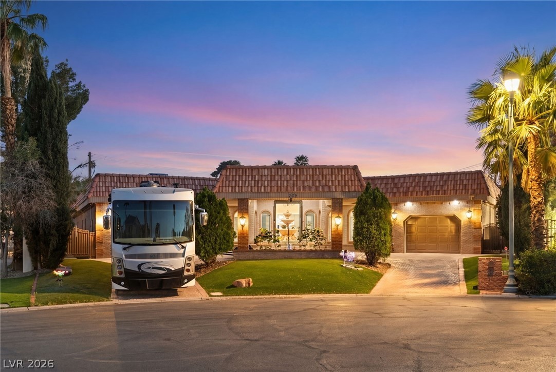 2525 Driftwood Drive Las Vegas NV 89107