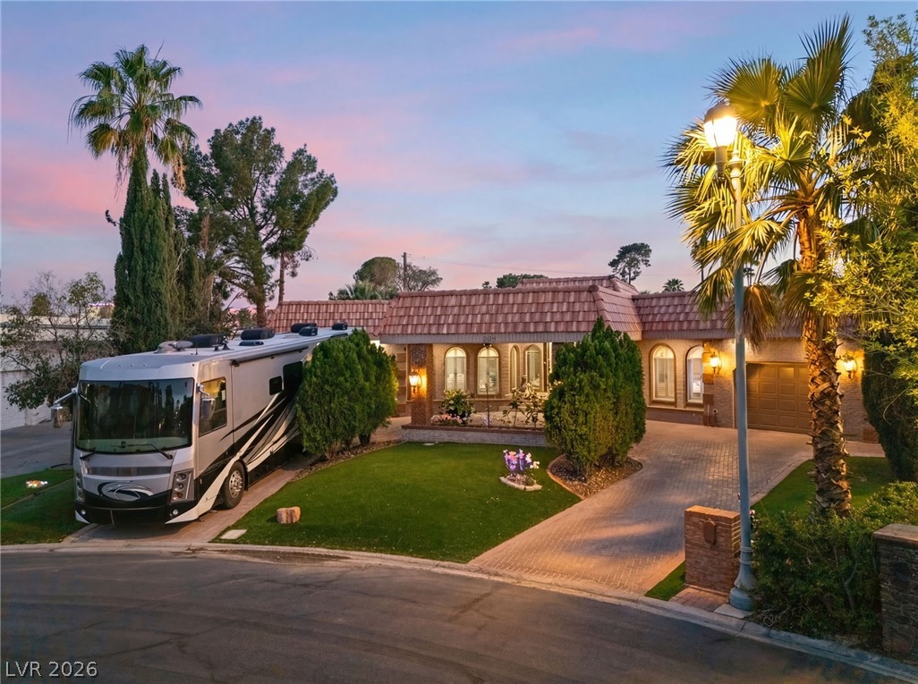 2525 Driftwood Drive Las Vegas NV 89107