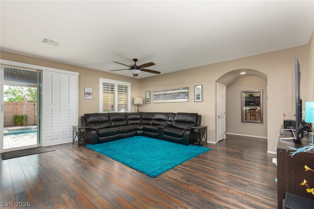 984 Pretty Fire Street Las Vegas NV 89178