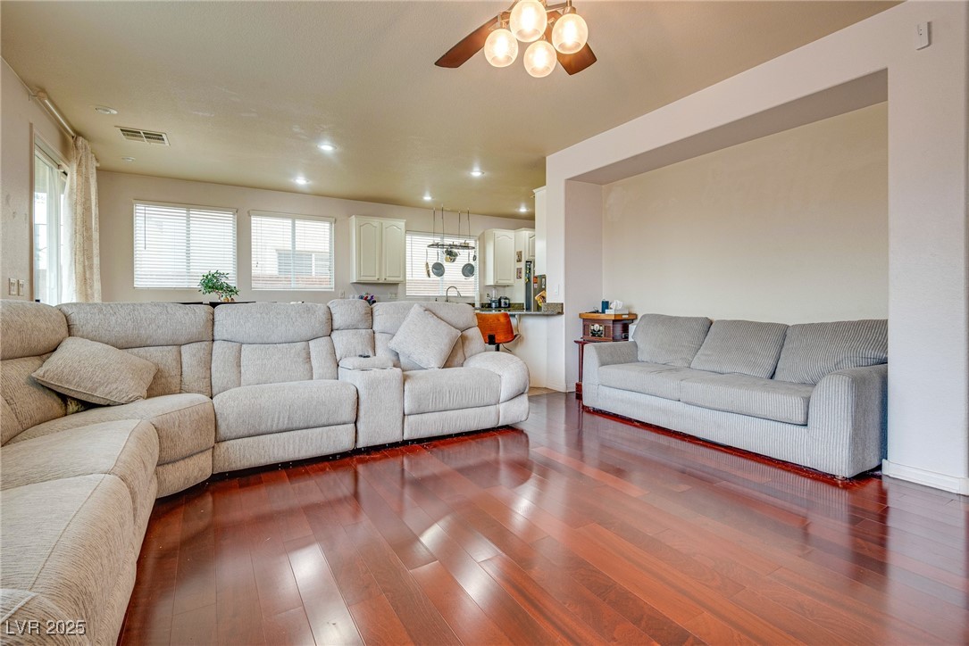 3716 Honey Crest Drive Las Vegas NV 89135