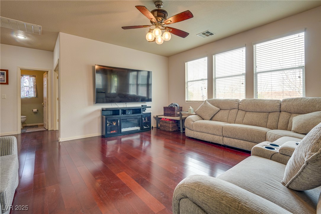 3716 Honey Crest Drive Las Vegas NV 89135
