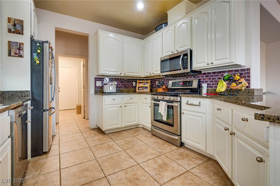 3716 Honey Crest Drive Las Vegas NV 89135