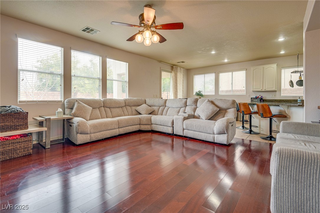 3716 Honey Crest Drive Las Vegas NV 89135