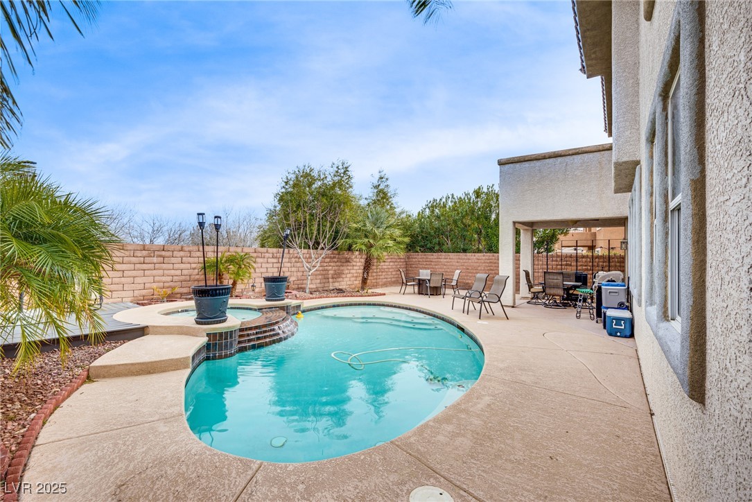 3716 Honey Crest Drive Las Vegas NV 89135