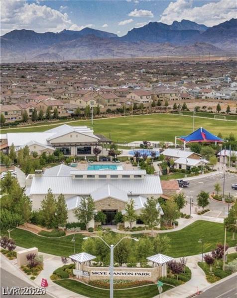 8871 Sasquatch Run Avenue Las Vegas NV 89166