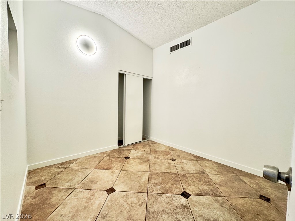 4064 Spitze Drive Las Vegas NV 89103