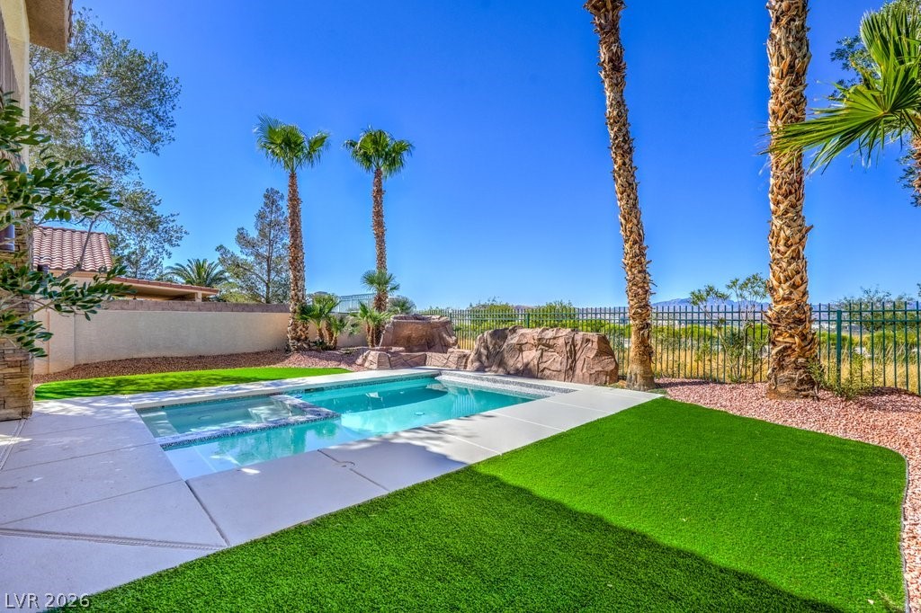 1231 Diamond Valley Street Henderson NV 89052
