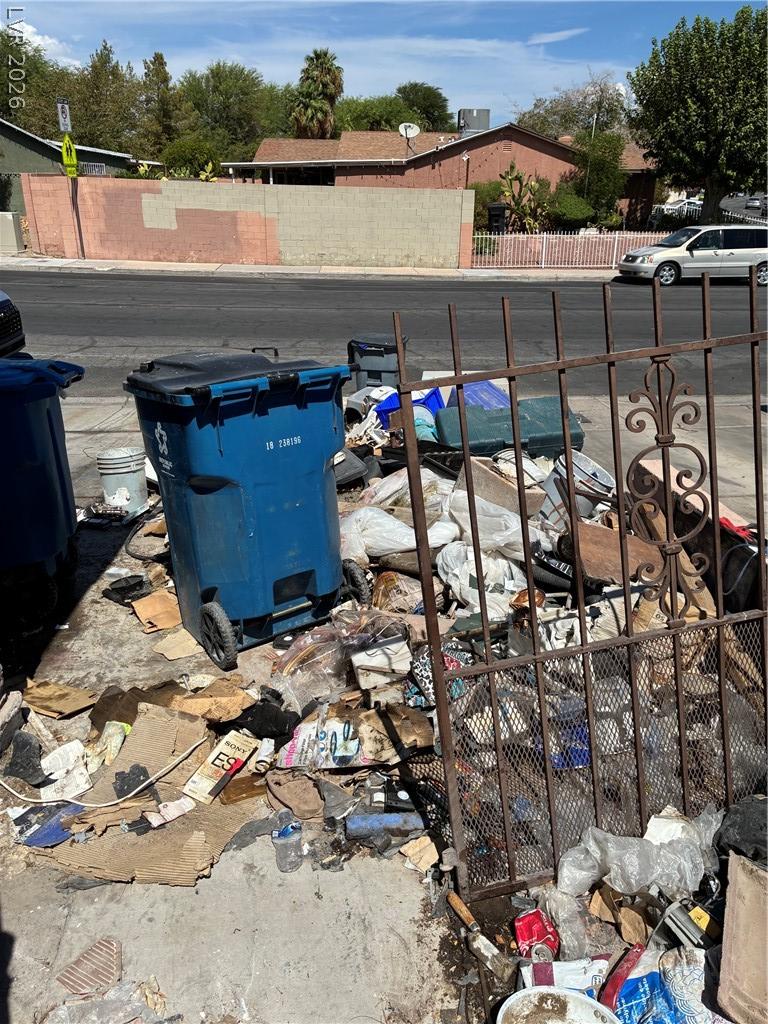 2744 Searles Avenue Las Vegas NV 89101
