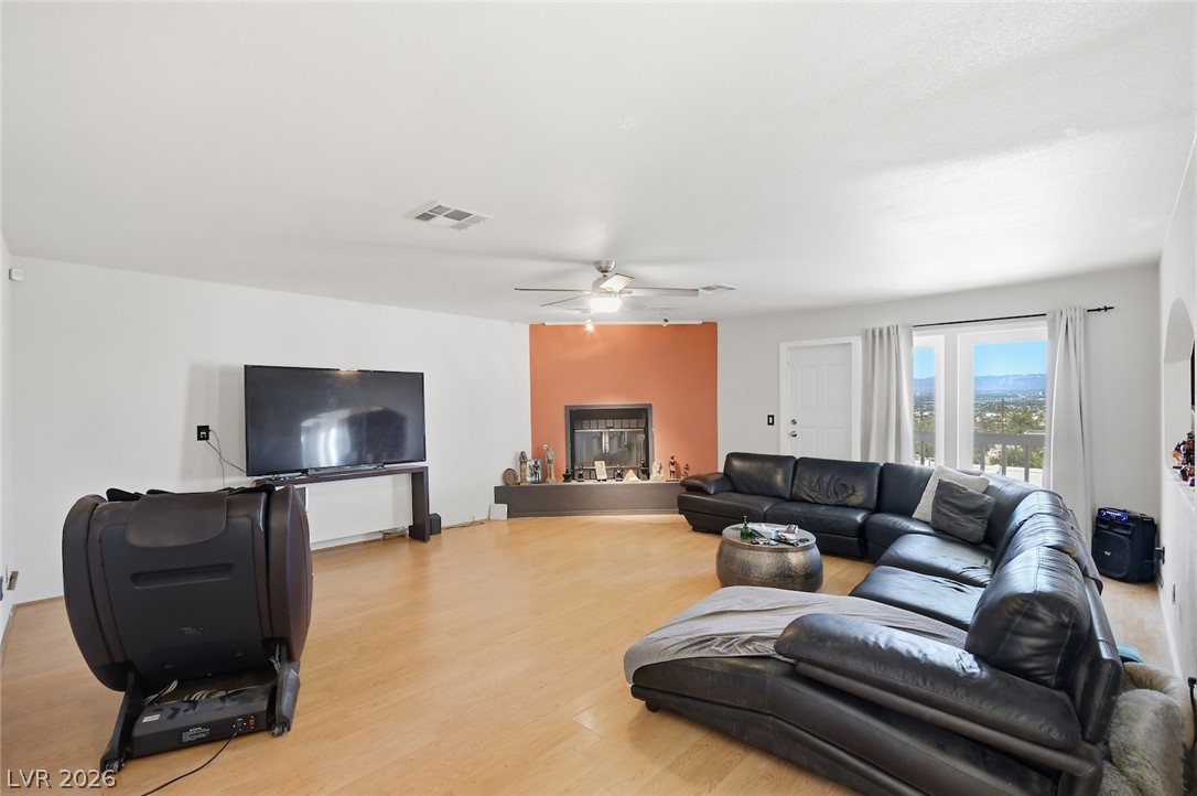 435 Los Feliz Street Las Vegas NV 89110