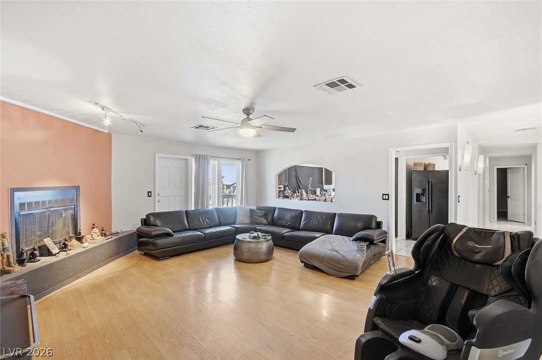 435 Los Feliz Street Las Vegas NV 89110