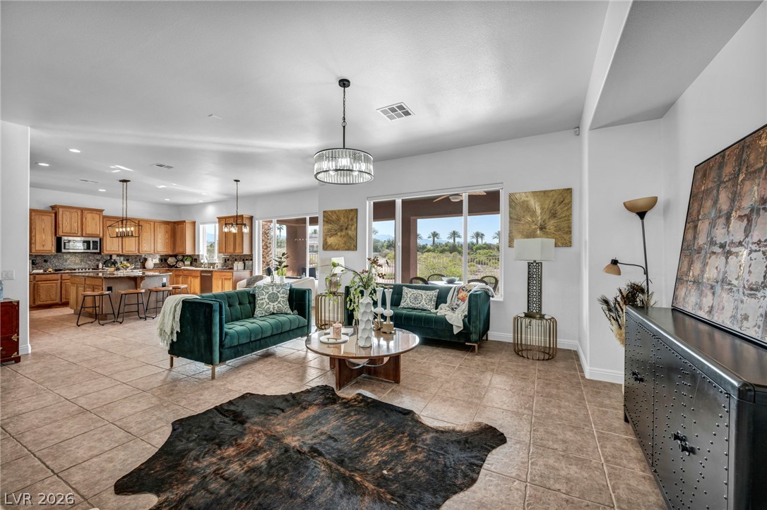 8324 Chapelle Court Las Vegas NV 89131