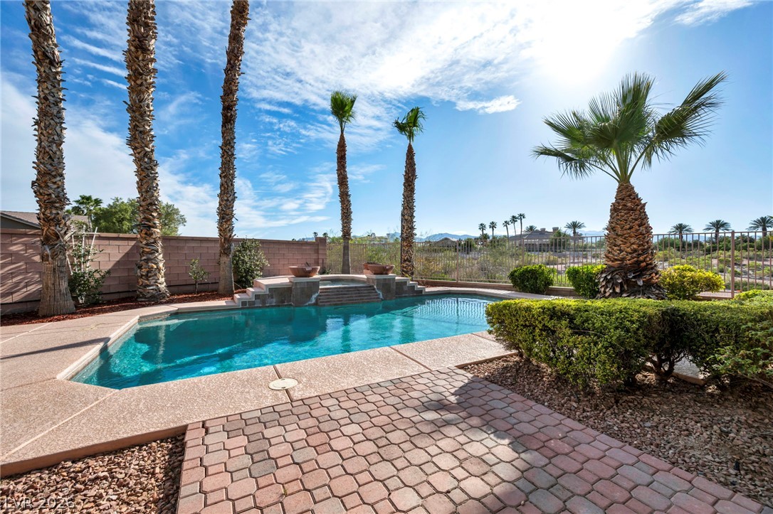 8324 Chapelle Court Las Vegas NV 89131