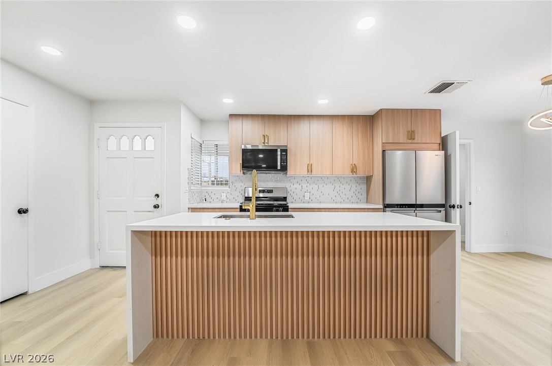 3869 Monthill Avenue Las Vegas NV 89121