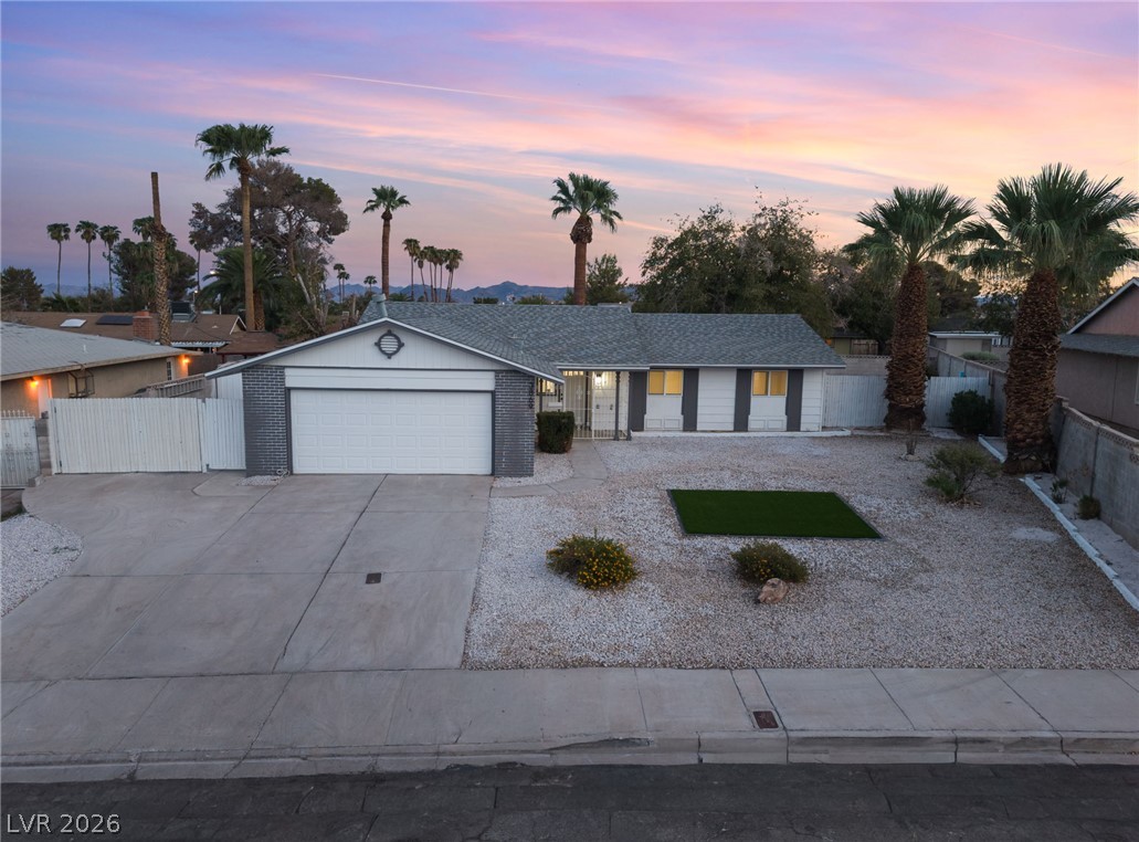 3869 Monthill Avenue Las Vegas NV 89121