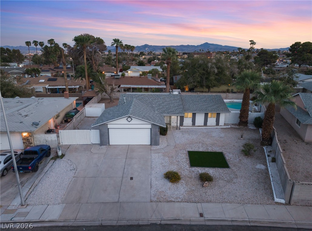 3869 Monthill Avenue Las Vegas NV 89121