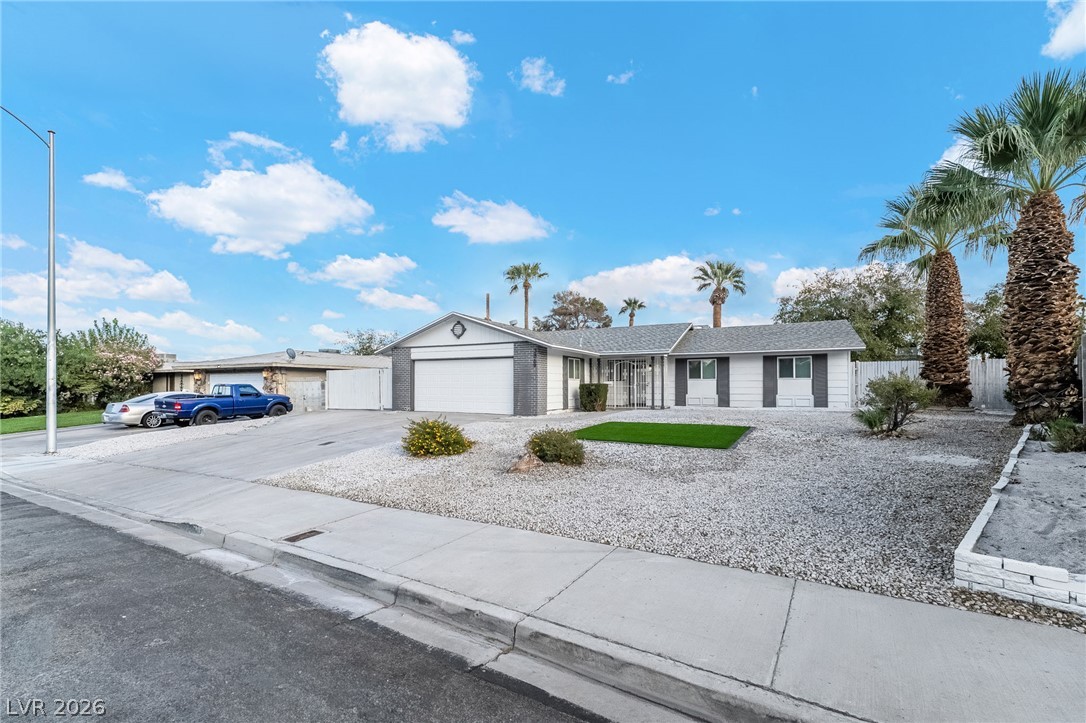 3869 Monthill Avenue Las Vegas NV 89121