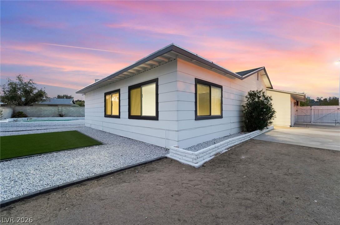 3869 Monthill Avenue Las Vegas NV 89121