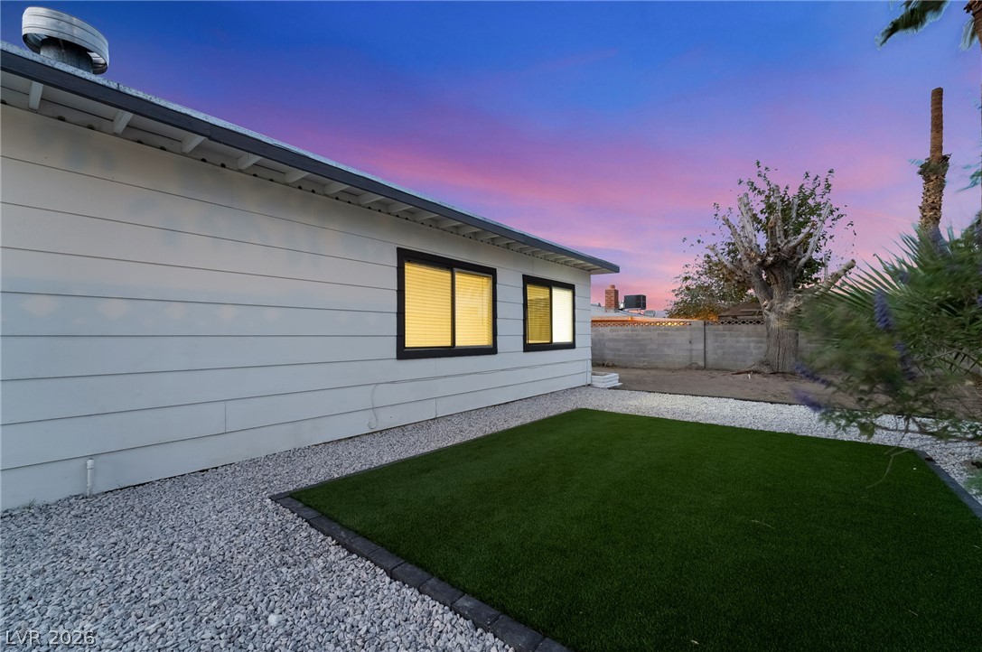 3869 Monthill Avenue Las Vegas NV 89121