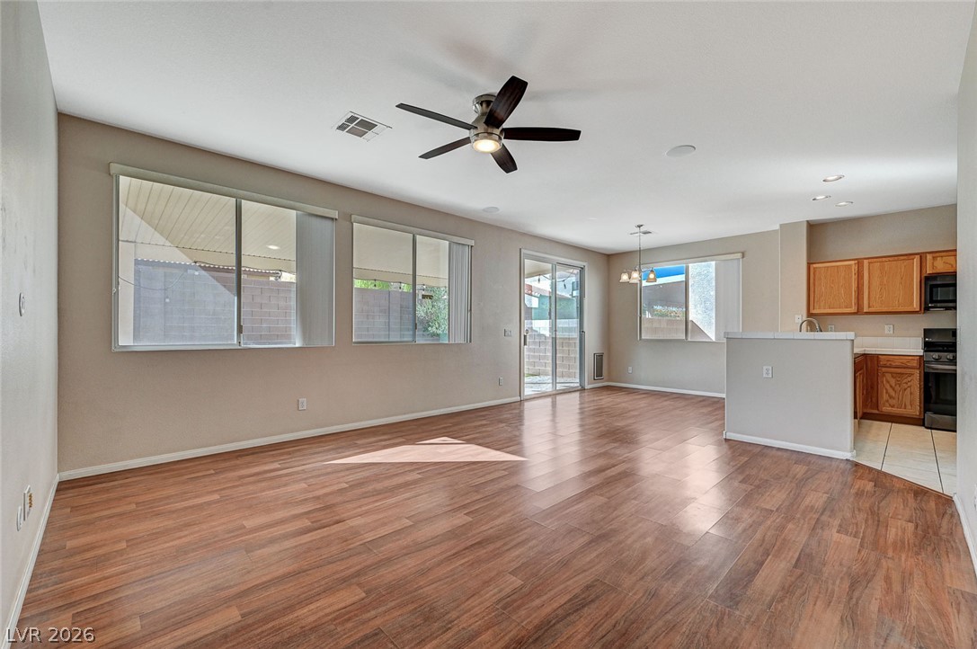 7905 Sagebrush Bend Street Las Vegas NV 89113