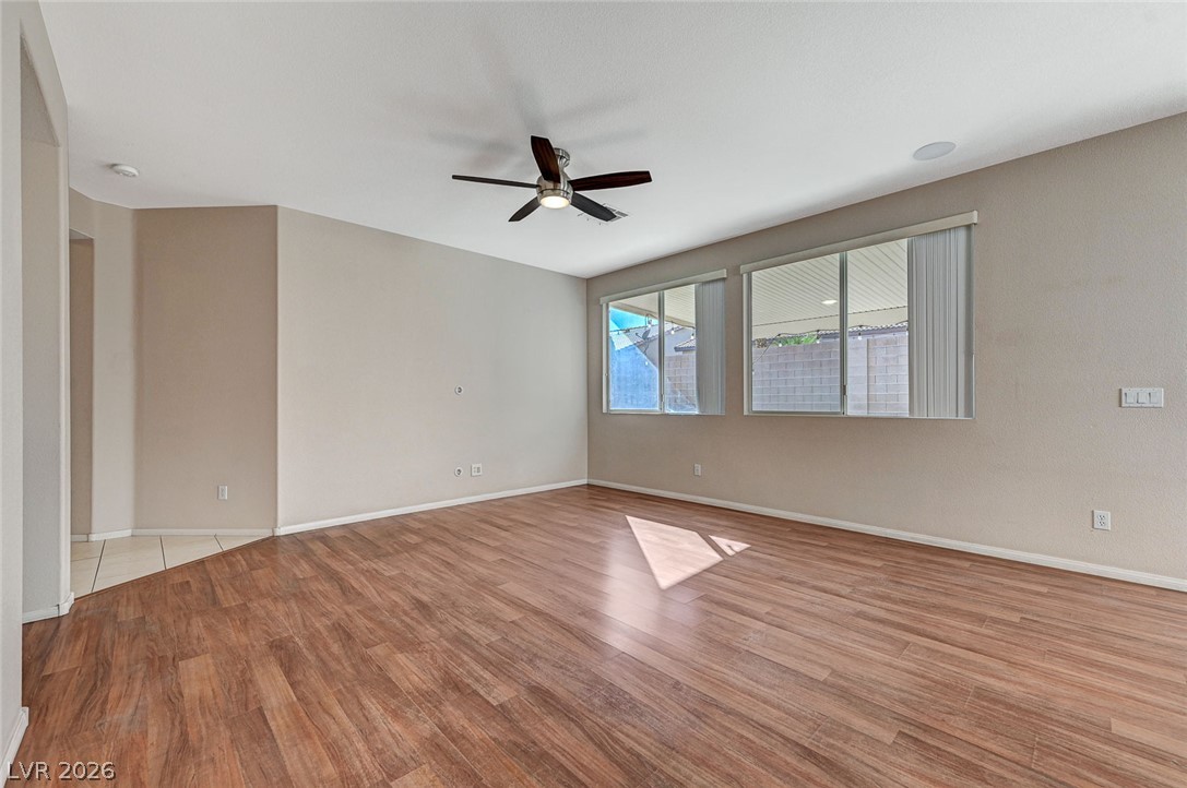 7905 Sagebrush Bend Street Las Vegas NV 89113